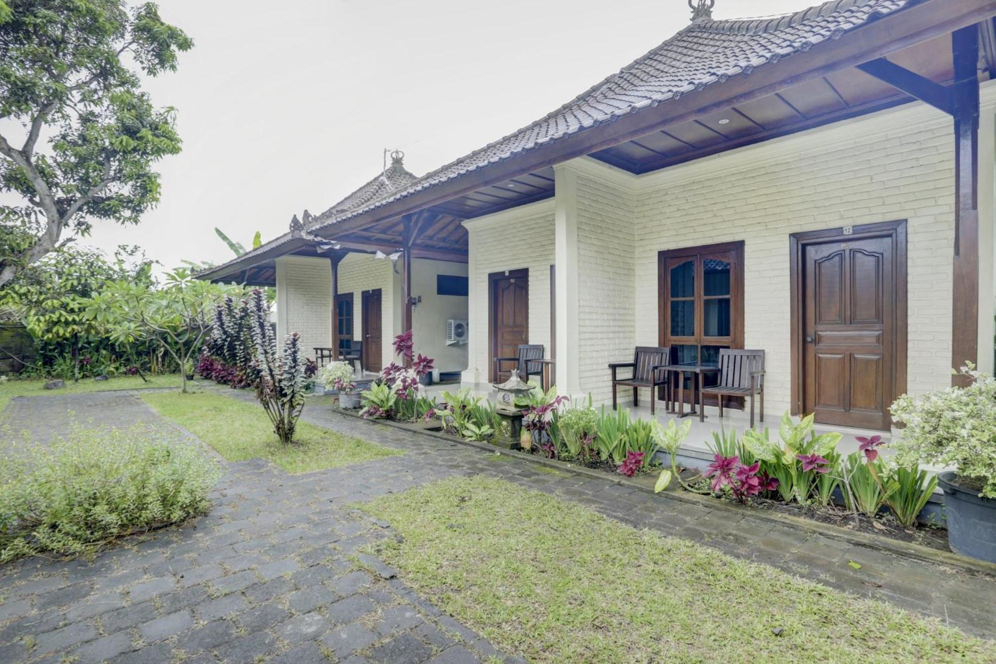 Oyo 1762 Hotel Astiti Graha Tanah Lot Exterior foto